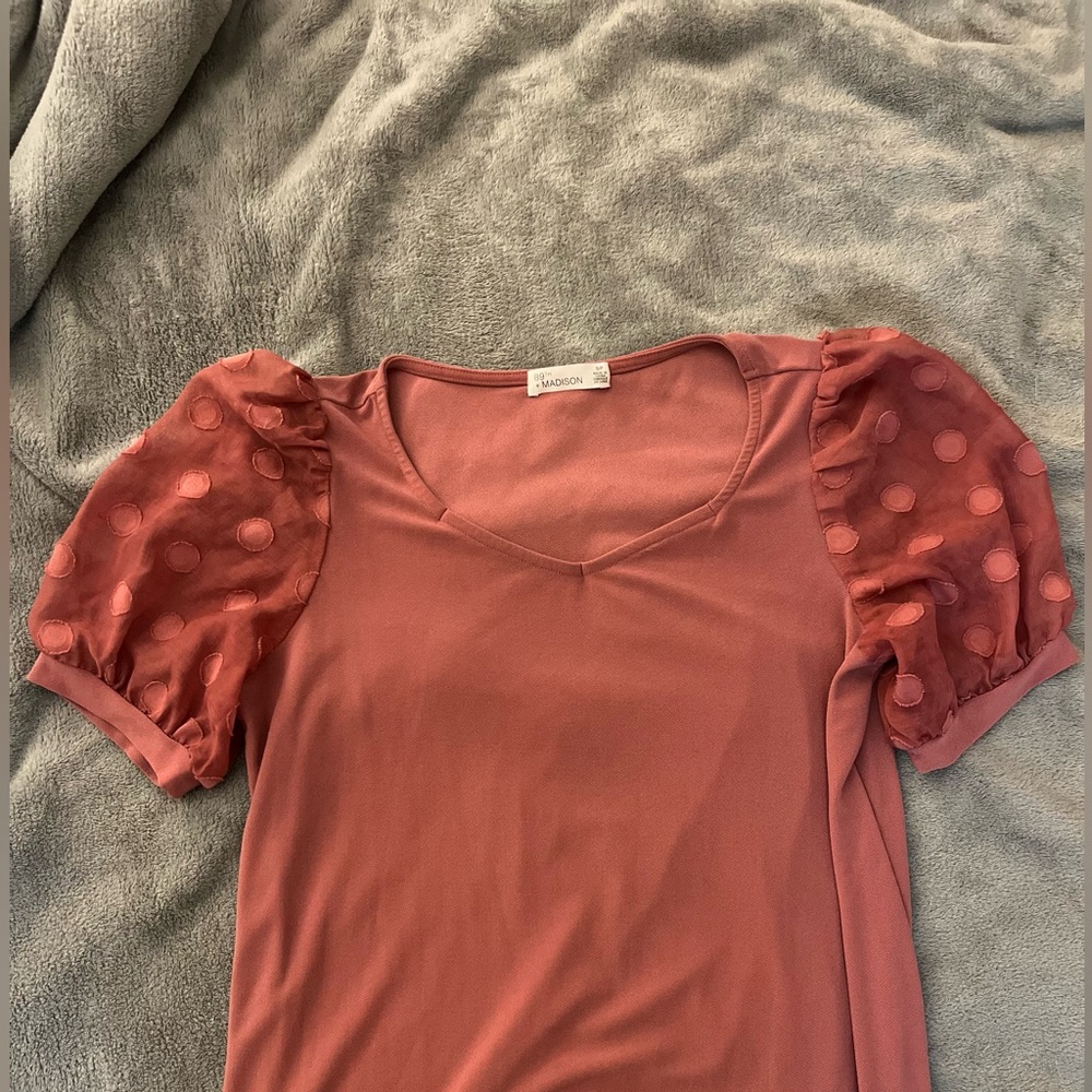 89th & Madison Dusty Rose Sheer Polka-Dot Puff Sleeve Top